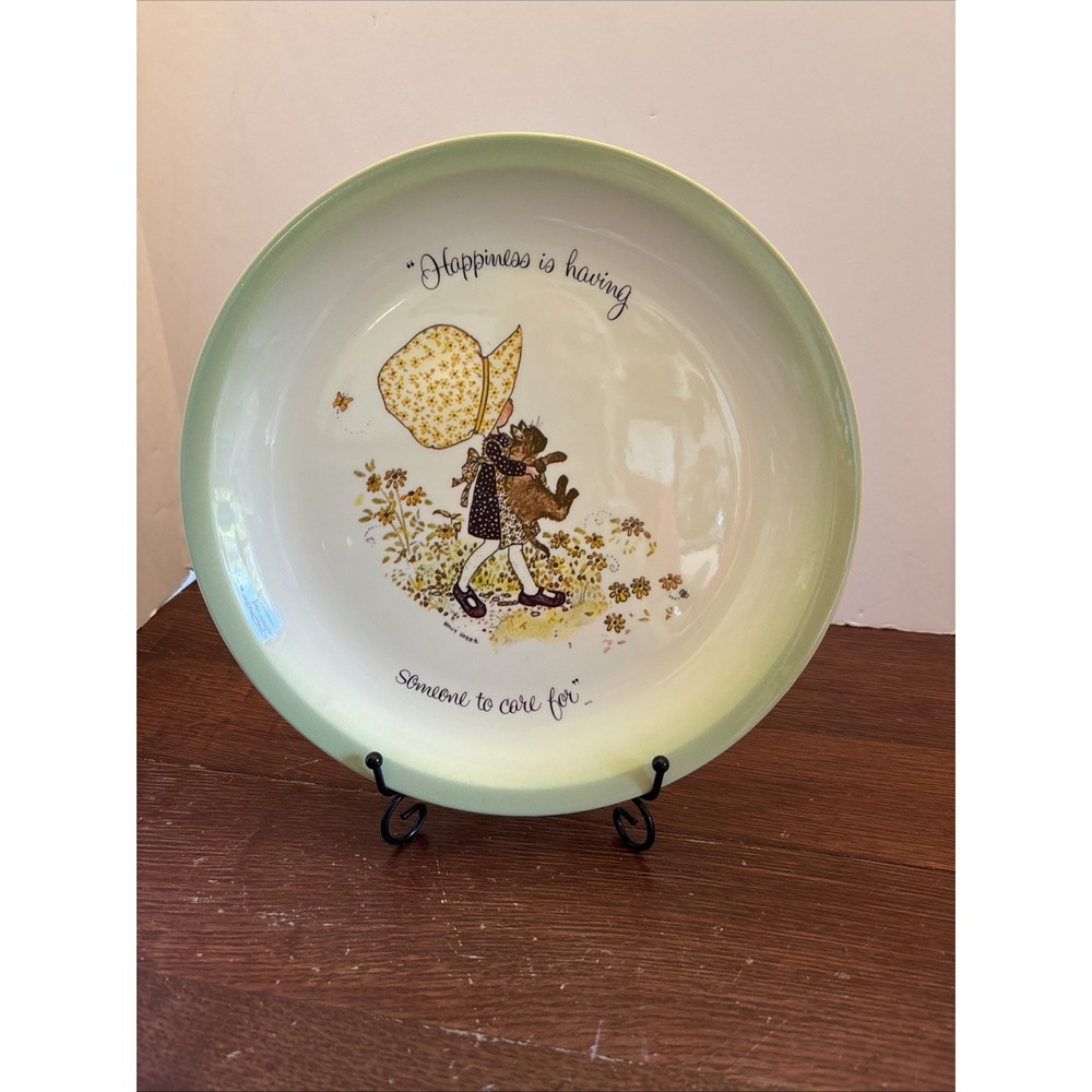Holly Hobbie Girl Collectors Plate Happiness Is Having Someone To Care For 1972